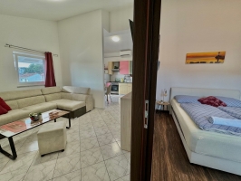 01A5 - Apartment Zana: