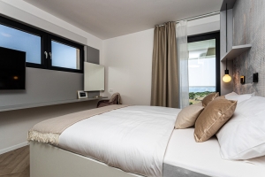 73H8 - Holiday home Black & White: