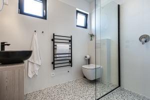 73H8 - Holiday home Black & White: