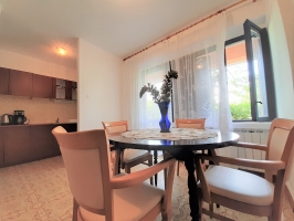 54A4 - Apartment Cherry: