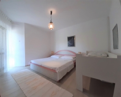 54A4 - Apartment Cherry: