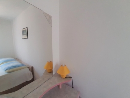 54B4 - Bungalow Cherry: