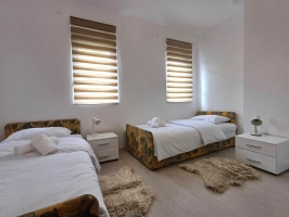 25A4 - Apartment Kika: