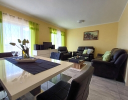 25A4 - Apartment Kika: