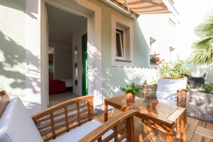 63S2 - Studio Nadan: