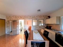 04A2 - Apartment Angela: