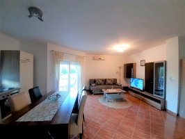 04A2 - Apartment Angela: