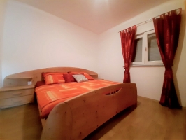 04A2 - Apartment Angela: