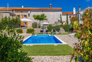 56H4 - Holiday Home Mare: