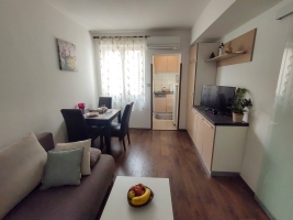 89A2 - Apartment Marina: