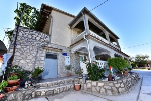 81S2 - Studio Valentina: