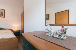 01A5 - Apartment Zana: