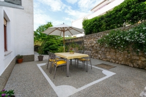 60A4 - Apartment Paradiso: