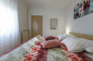 60A4 - Apartment Paradiso: