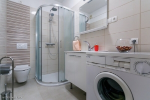 60A4 - Apartment Paradiso: