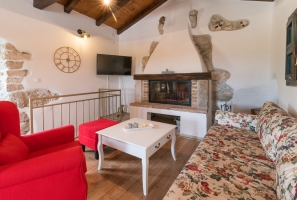 72H6 - Holiday home Jelena: