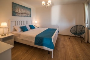 72H6 - Holiday home Jelena: