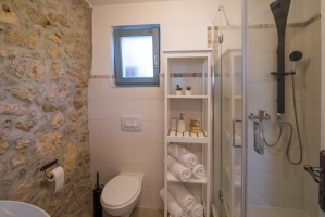 72H6 - Holiday home Jelena: