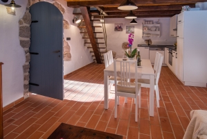 72H6 - Holiday home Jelena: