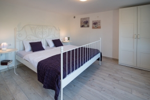 72H6 - Holiday home Jelena: