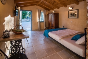 72H6 - Holiday home Jelena: