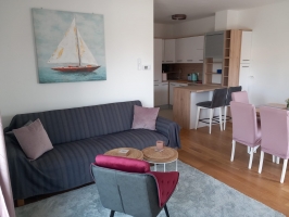 99A4 - Apartment Amia: