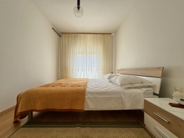 27A4 - Apartment Ella: