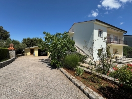 27A4 - Apartment Ella: