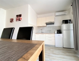 97A4 - Apartment Almira:
