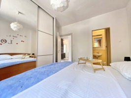 29A6 - Apartment Portapizana: