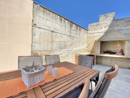 24H8 - Holiday Home Ira: