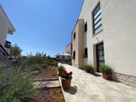 24H8 - Holiday Home Ira: