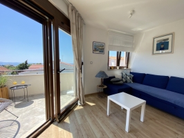 24H8 - Holiday Home Ira: