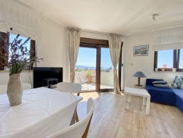 24H8 - Holiday Home Ira: