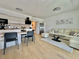 03A4 - Apartment Panoramico: