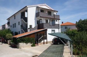 01A5 - Apartment Zana: