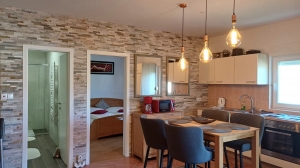 04A2 - Apartment Angela: